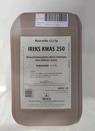 8486