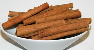 10959