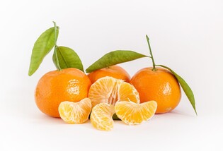 5898